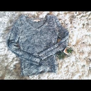 The LOFT knit sweater 🦋☀️